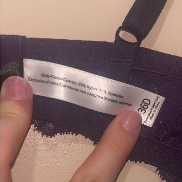 BNWOT 💫 Lacy Purple Bra 😍 - Picture 4 of 9